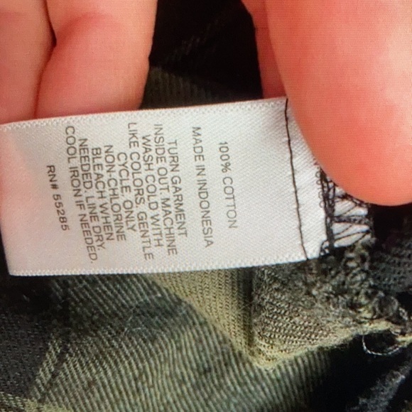 Express Dark Green Plaid Button Down shirt - Picture 2 of 5